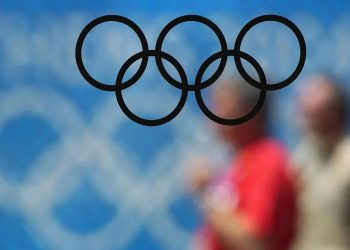 Comité Olímpico de EE.UU. le prohíbe a las mujeres trans competir en los deportes femeninos