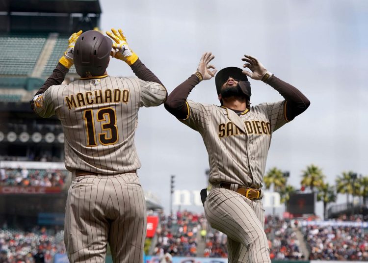 Machado y Tatis Jr. impulsan la ofensiva en victoria dominante de los Padres sobre los Cardenales