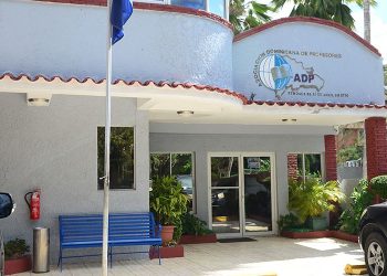 Califican como “inaceptable” la falta de cupo para estudiar en República Dominicana