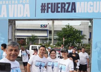 A un mes del atentado a Uribe Turbay, miles de colombianos participan en ‘Carrera por la vida’