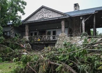 Inundaciones de Texas convirtieron el Campamento Mystic de niñas en una pesadilla