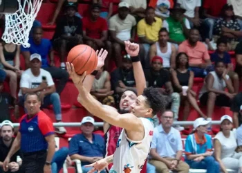 Titanes superan 84-73 a los Indios con gran actuación de Bautista, Pérez y Araujo