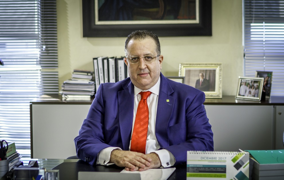 Rodolfo Santos sobre Magín Díaz: ¿Qué hace un peledeísta en la posición económica más importante del gobierno? | 2 | Rodolfo Santos sobre Magín Díaz: ¿Qué hace un peledeísta en la posición económica más importante del gobierno? - Noticias de hoy en República Dominicana | De Último Minuto