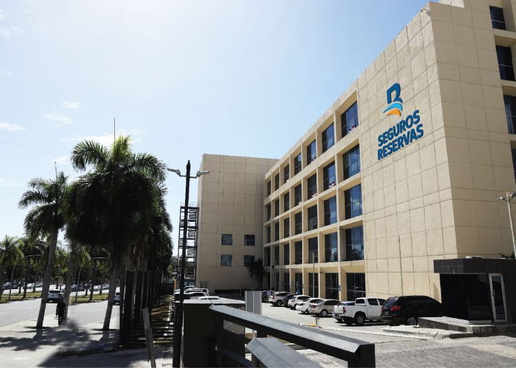 Por cuarto año AM BEST confirma calificación con perspectiva estable a Seguros Reservas