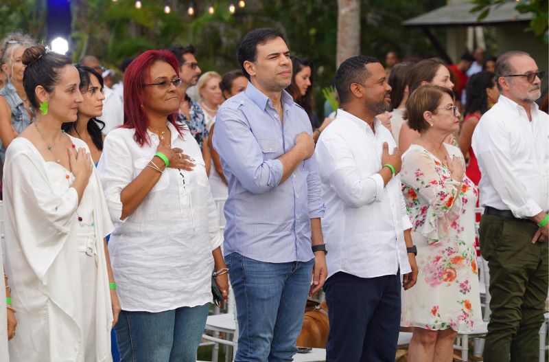Stephanie Bauger asume dirección de la Escuela de Bellas Artes de Las Terrenas | 2 | Stephanie Bauger asume dirección de la Escuela de Bellas Artes de Las Terrenas - Noticias de hoy en República Dominicana | De Último Minuto