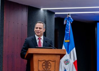 Henry Molina propone justicia más rápida, digital y basada en acuerdos