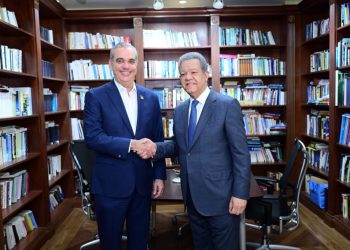 Control fronterizo, TPS y mano de obra haitiana dominan encuentro Abinader-Leonel