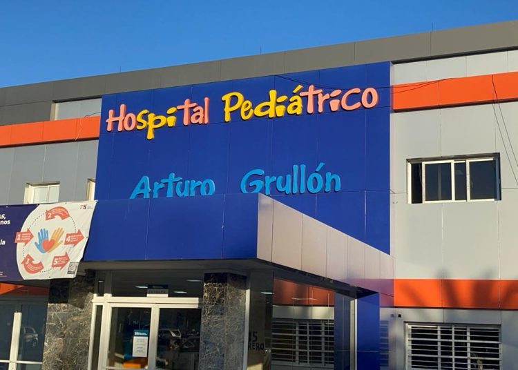 Se encuentra estables hermanitos que resultaron con quemaduras durante incendio en Santiago