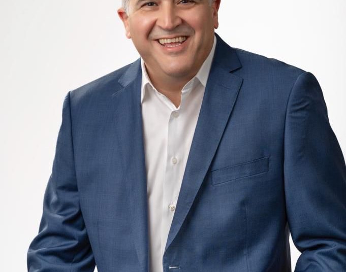 Alexis Victoria Yeb un perfil de liderazgo probado