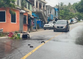 Ciudadanos de Samaná reclaman intervención de INAPA ante masiva pérdida de agua potable