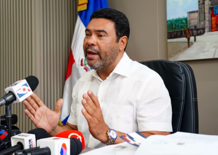 Senador Rafael Duluc: “El 90% del Código Laboral es lo pactado, empresarios exageran riesgos”