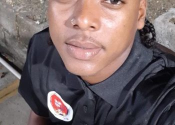 Familiares buscan a joven desaparecido tras salir hacia la 42 de Capotillo