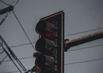 SCARIT: El sistema de semáforos inteligentes que fracasó en rojo