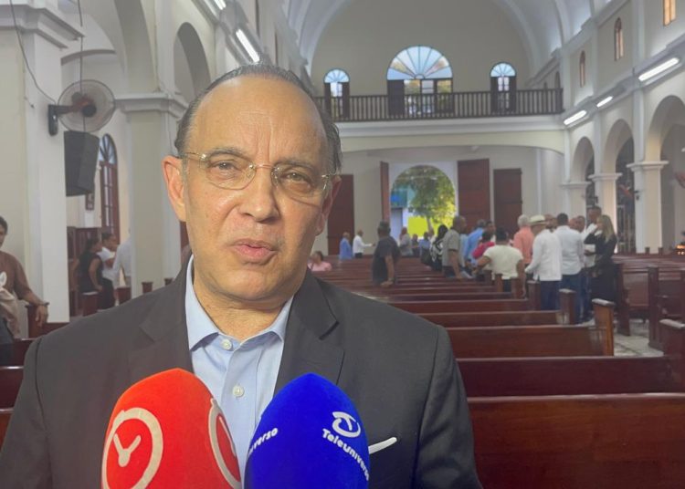 Presidente del PRSC critica política migratoria del gobierno para enfrentar la inmigración en el país