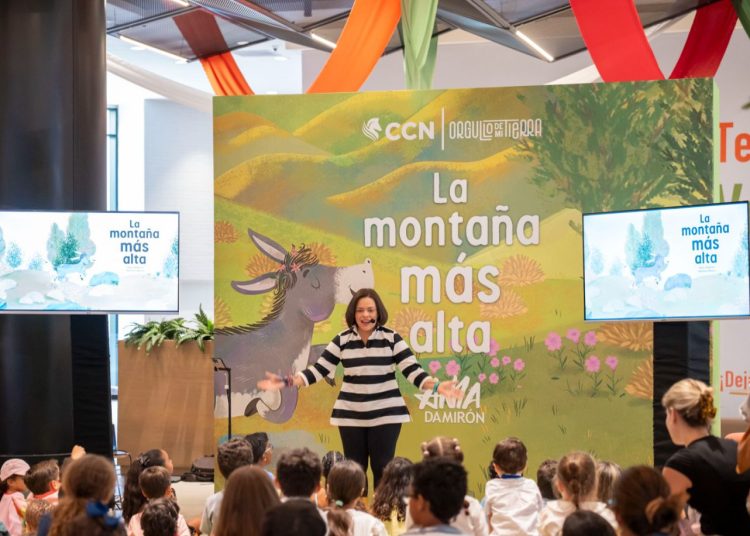 “La montaña más alta” nuevo libro infantil sobre El Pico Duarte por Anya Damirón