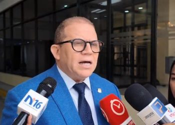 Rafael Castillo responde a empresarios: “Modificar la cesantía traería dificultades para los trabajadores”