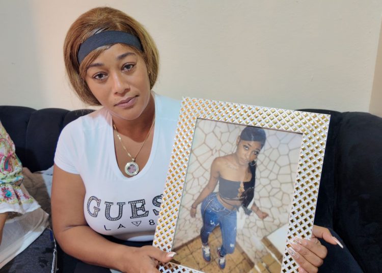 ”Ellos no actuaron solos, todo eso fue premeditado”: Madre pide justicia por su hija encontrada muerta