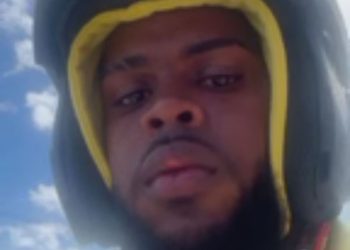 Delincuente quedó grabado en videollamada tras robar celular a joven