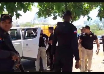 Investigan dirigente choferil por centros de acopio de combustible en Santiago