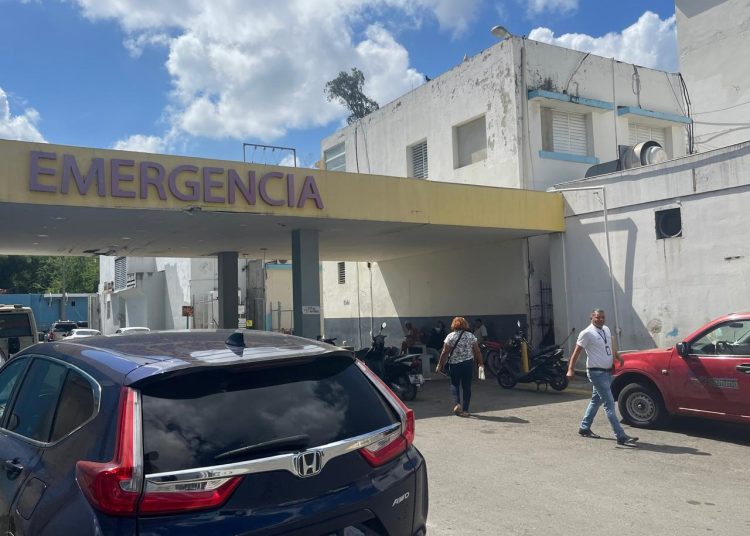 Dos de los heridos en accidente carretera Jamao al Norte reciben atención médica en hospital Cabral y Báez de Santiago