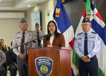 Interior y Policía anuncia avances en reforma policial, control de armas y cooperación internacional