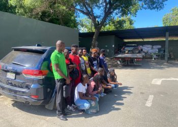 Ejército intercepta vehículo con 14 haitianos en situación irregular en Mao, Valverde