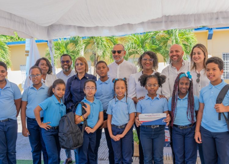 Inabie completa entrega de utilería escolar en el Distrito 15-03