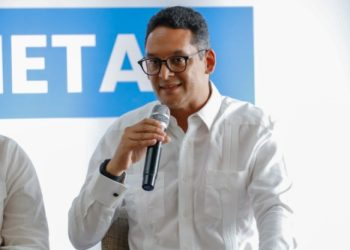 Director del 911 resalta liderazgo regional en foro sobre gestión gubernamental