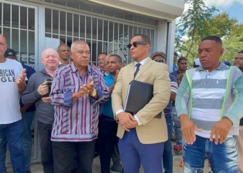 Transportista califica como atropello allanamientos por supuesto almacenamiento ilegal de combustible en Santiago