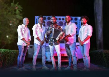 El Diamante Negro y La Mini Banda preparan gira y promueven “La Pava”