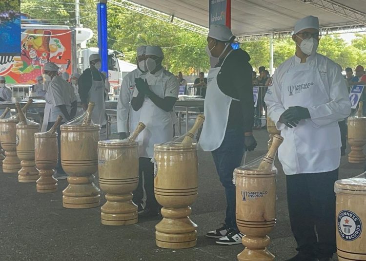 Santiago busca Récord Guinness con el mofongo más grande del mundo