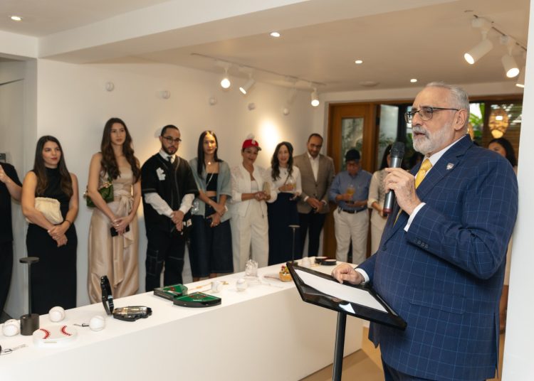 INDÓ MITA dedica su novena colección de moda al béisbol dominicano