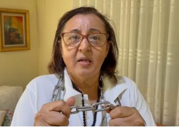 Madre de taxista asesinado en Moca denuncia complicidad policial y asesinos