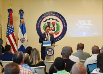 Ministro Bonilla presenta en EEUU la “Guía para Adquirir una Vivienda de Manera Segura en RD”
