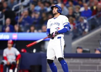 Toronto impone su estilo y toma control del Este tras vencer a los Yankees