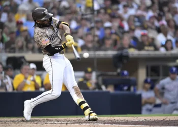 Fernando Tatis Jr. lidera triunfo de los Padres con doble clave ante los Rangers