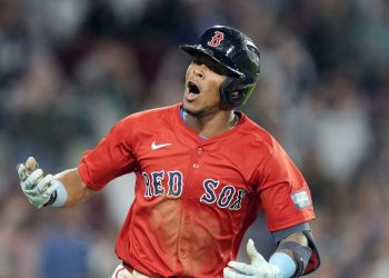 Medias Rojas remontan ante Rays y extienden su racha ganadora a siete juegos