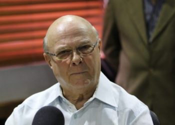 Hipólito reta a Rafael Burgos a probar que en su gestión mafias se adueñaron de tierras del Estado  