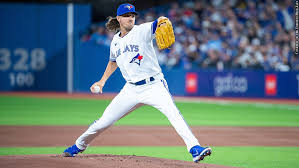 Kevin Gausman deslumbra en la 11.ª victoria consecutiva de los Azulejos en casa