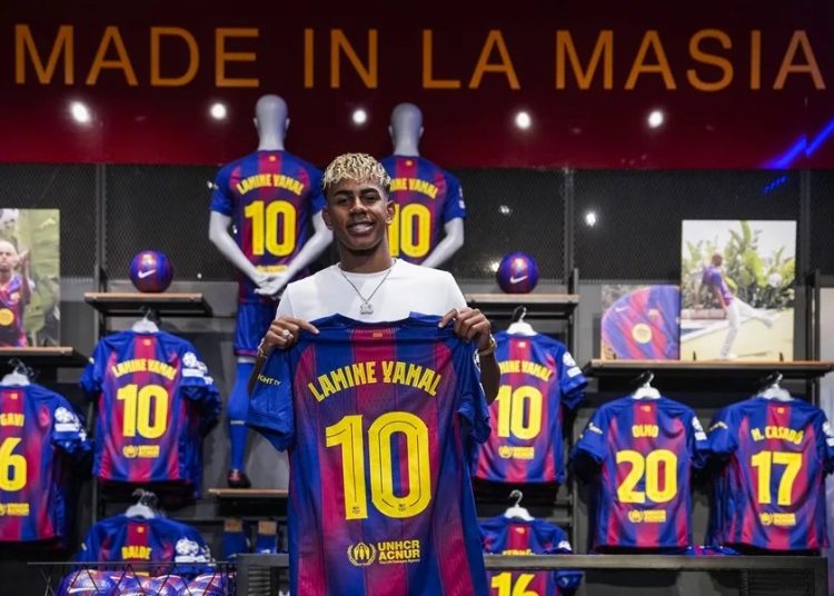 Lamine Yamal: «Messi ha hecho su camino yo voy a hacer el mío»