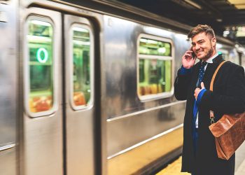 Viajar por Nueva York será más barato este verano: trenes LIRR y Metro-North ofrecen pasajes de $1 los sábados para acompañantes
