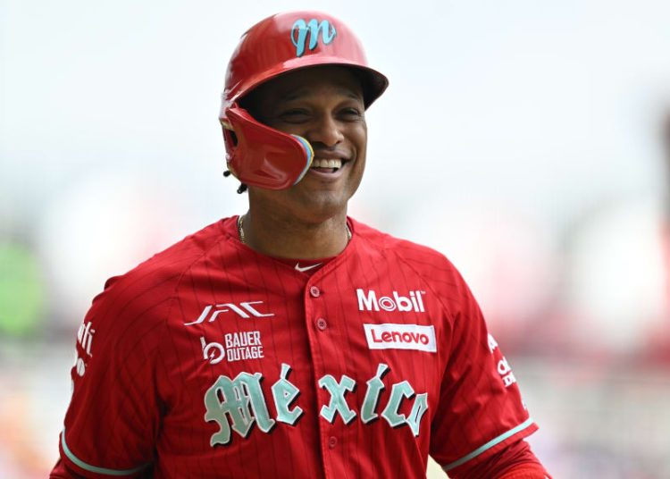 Robinson Canó inicia la segunda mitad y alcanza los 100 hits con los Diablos Rojos