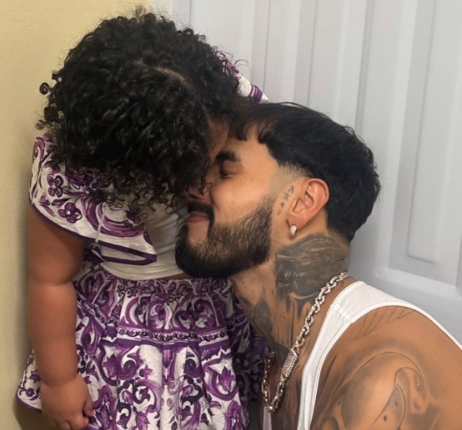 ¡Alerta ternura! Anuel AA protagoniza emotivo momento con su hija Cattaleya - Noticias de hoy en República Dominicana | De Último Minuto