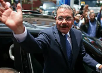 Danilo Medina sobre debate con Abinader: “Tendría que humillarlo”