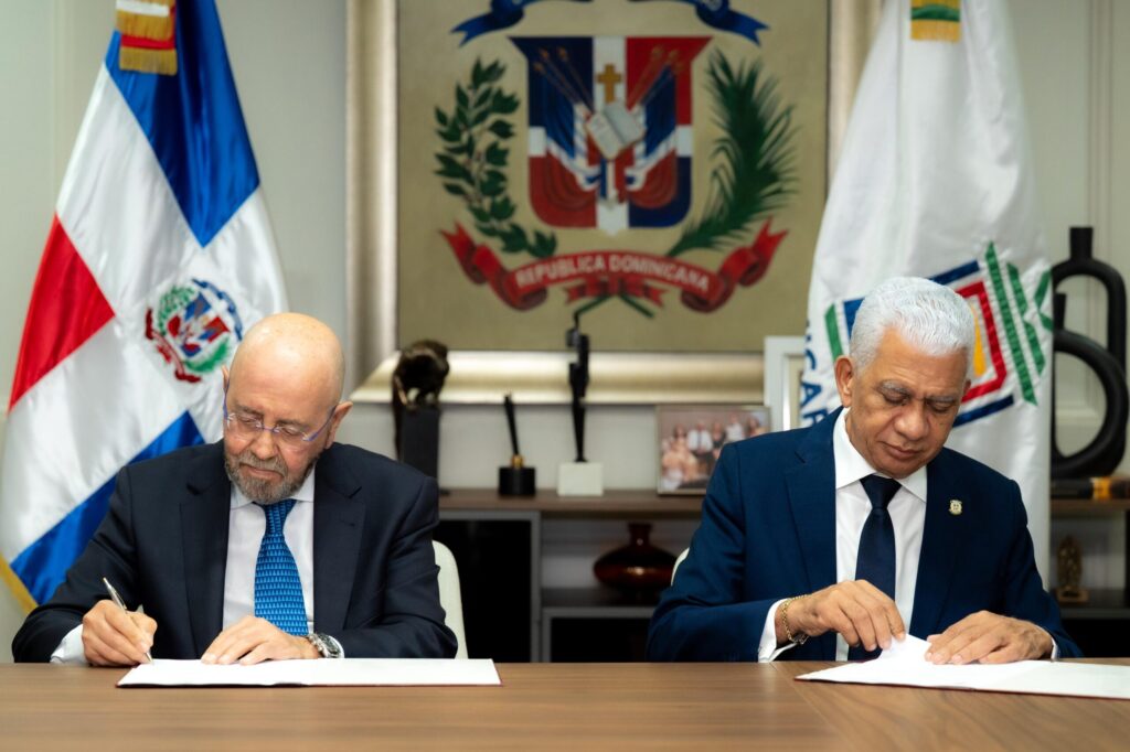Senado firma convenio de colaboración interinstitucional con UNICARIBE - Noticias de hoy en República Dominicana | De Último Minuto