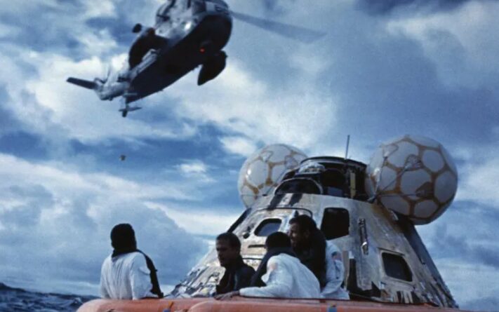 Fallece James Lovell, comandante del histórico Apolo 13, a los 97 años | 4 | James Lovell