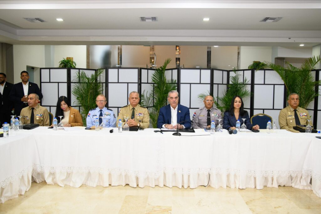 Gobierno destaca reducción de robos y mantiene tasa de homicidios en 8.2 por cada 100 mil habitantes - Noticias de hoy en República Dominicana | De Último Minuto