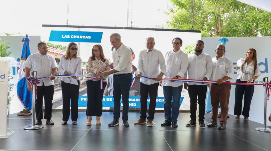 Abinader promete inversión en infraestructura de RD$1,025 millones en la región Norte | 3 | Abinader promete inversión en infraestructura de RD$1,025 millones en la región Norte - Noticias de hoy en República Dominicana | De Último Minuto