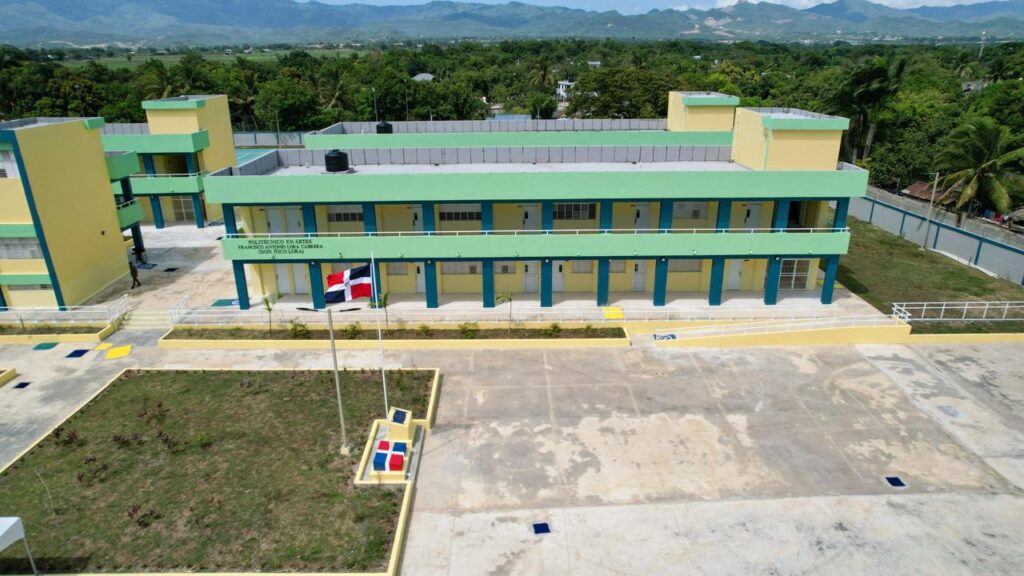 Abinader inaugura Politécnico en Artes en Navarrete para 840 estudiantes | 4 | Abinader inaugura Politécnico en Artes en Navarrete para 840 estudiantes - Noticias de hoy en República Dominicana | De Último Minuto