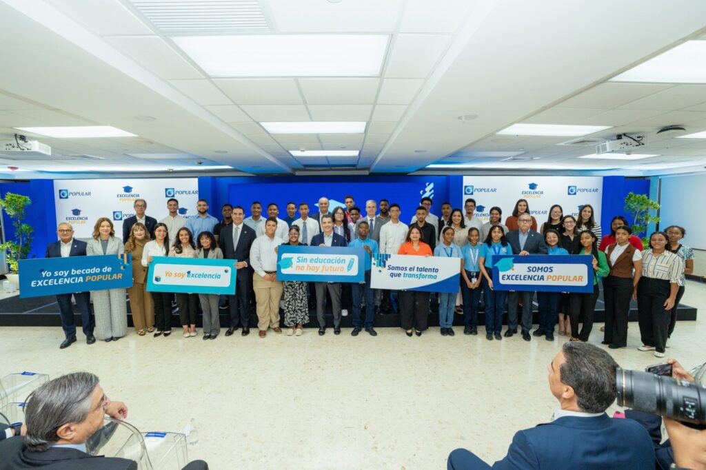 Banco Popular otorga 32 nuevas becas del programa Excelencia Popular | 4 | Banco Popular otorga 32 nuevas becas del programa Excelencia Popular - Noticias de hoy en República Dominicana | De Último Minuto